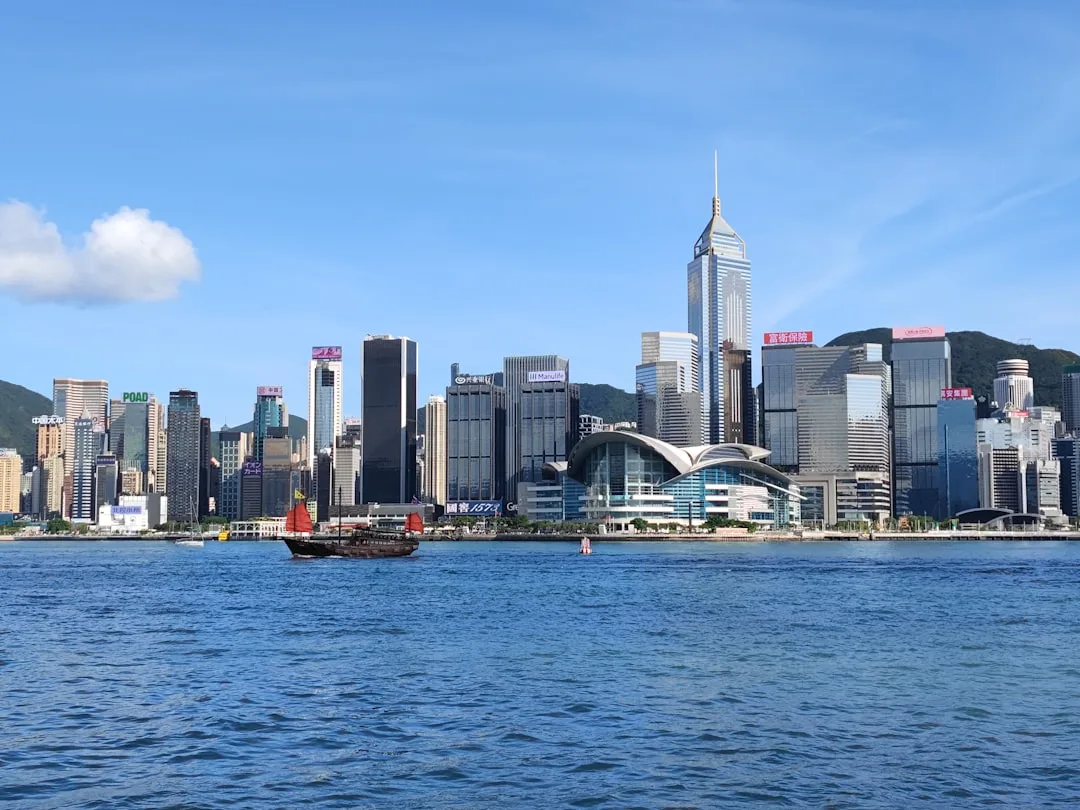 Riwayat pasaran HK di komunitas togel Indonesia - Hongkong Victoria Harbour boat