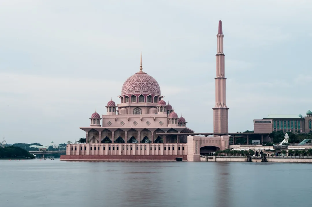 Jadwal live draw MYS 4D siang - Malaysia Putrajaya mosque architecture, daily 12:30 WIB
