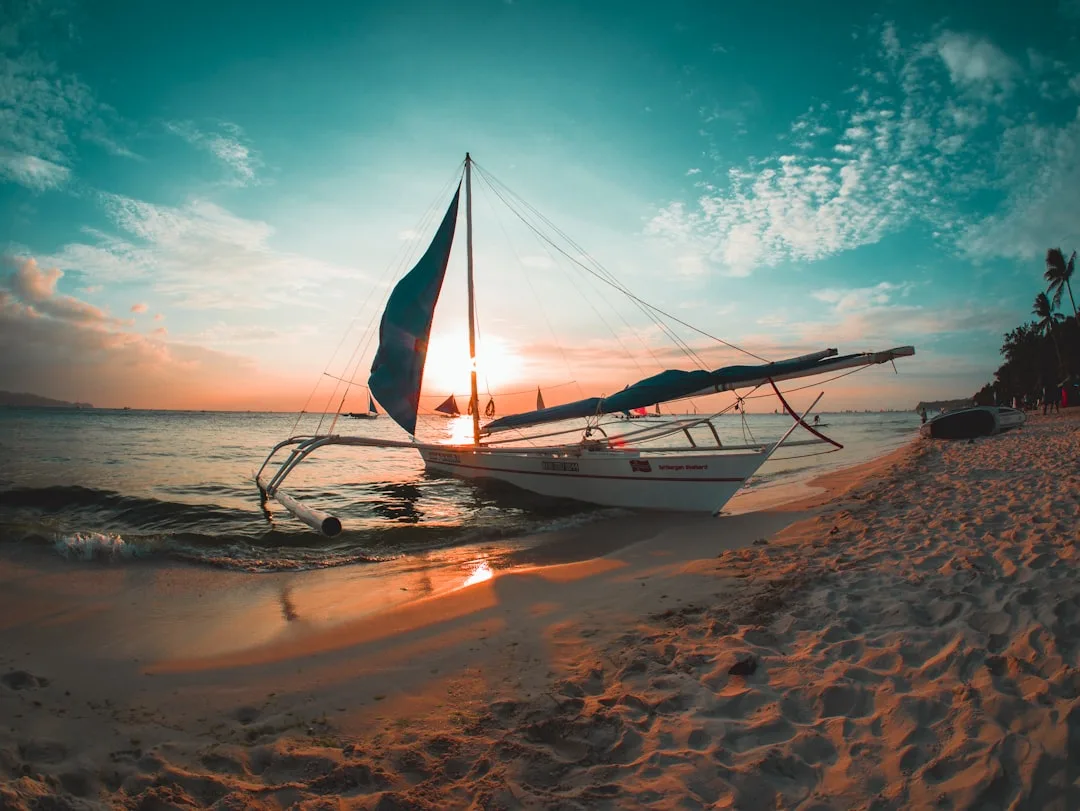 Jadwal live draw PCSO 3× per minggu - Philippines Boracay beach paradise, Sen/Rab/Jum 20:00 WIB