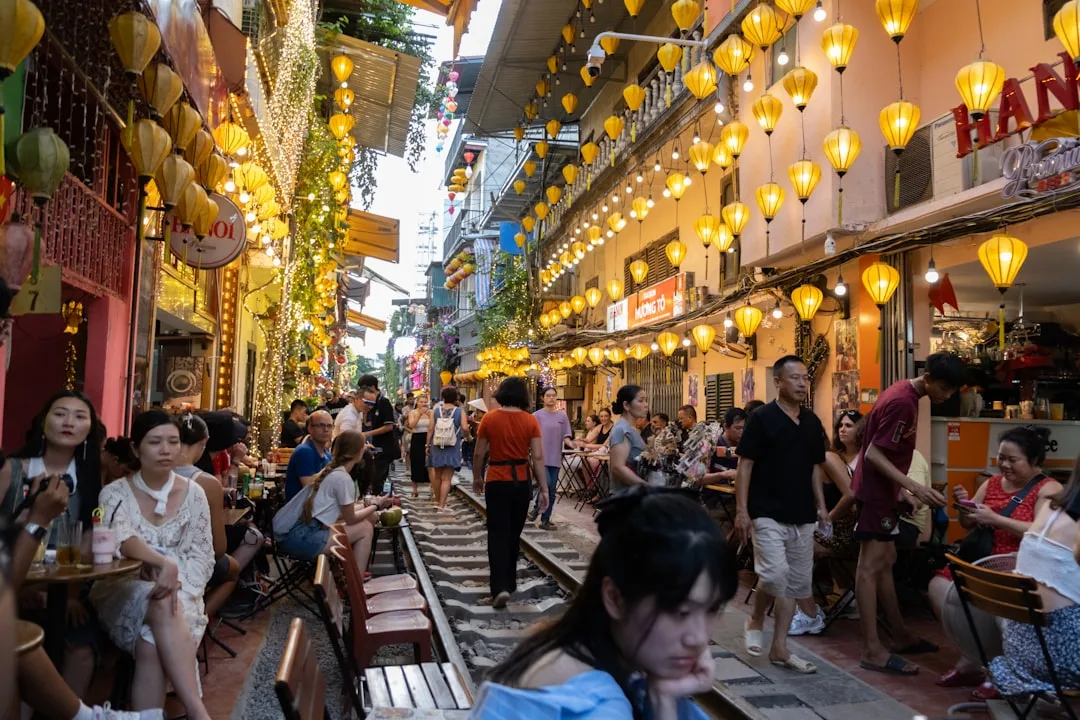 Jadwal live draw VNM 4D sore - Hanoi Vietnam old quarter street, daily 17:50 WIB